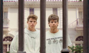 Posponen audiencia de los hermanos Menéndez