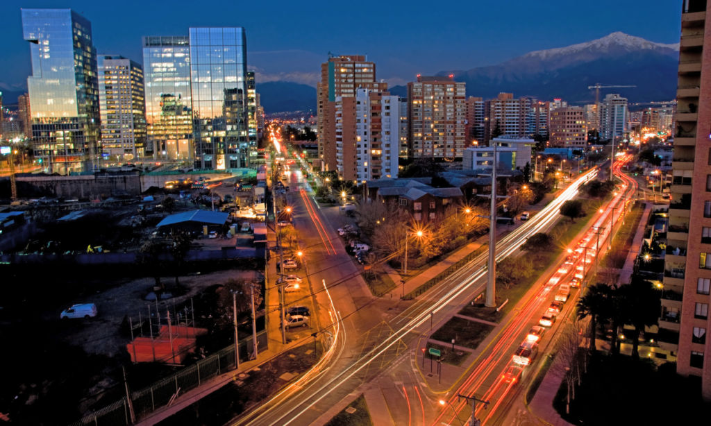 Tasa de desempleo en Chile se mantiene en 8,7% durante el primer trimestre de 2025, según el INE