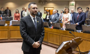 Tomás De Rementería juró como senador