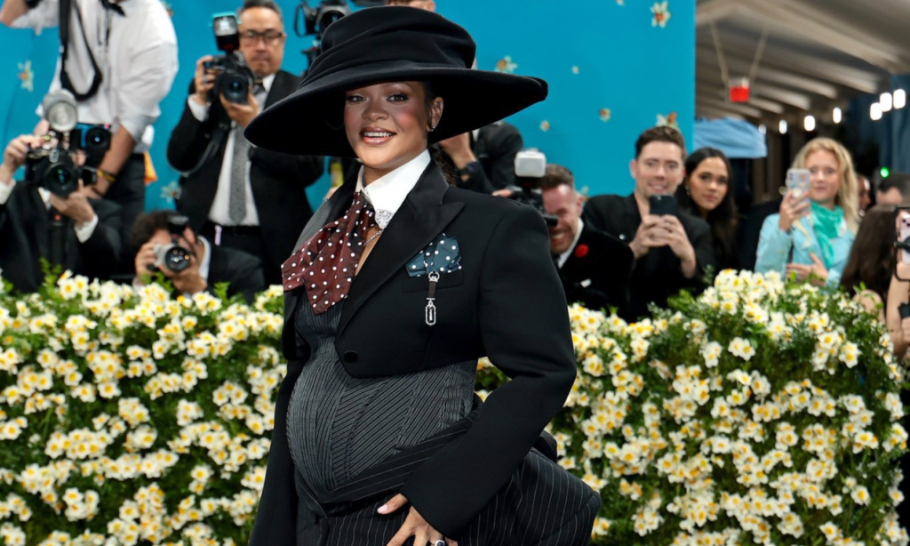 Rihanna anuncia embarazo en la MET gala